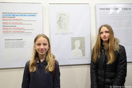 V prostorih občinske stavbe na ogled razstava literarnih in likovnih del na temo Častni občan Kamnika (46)